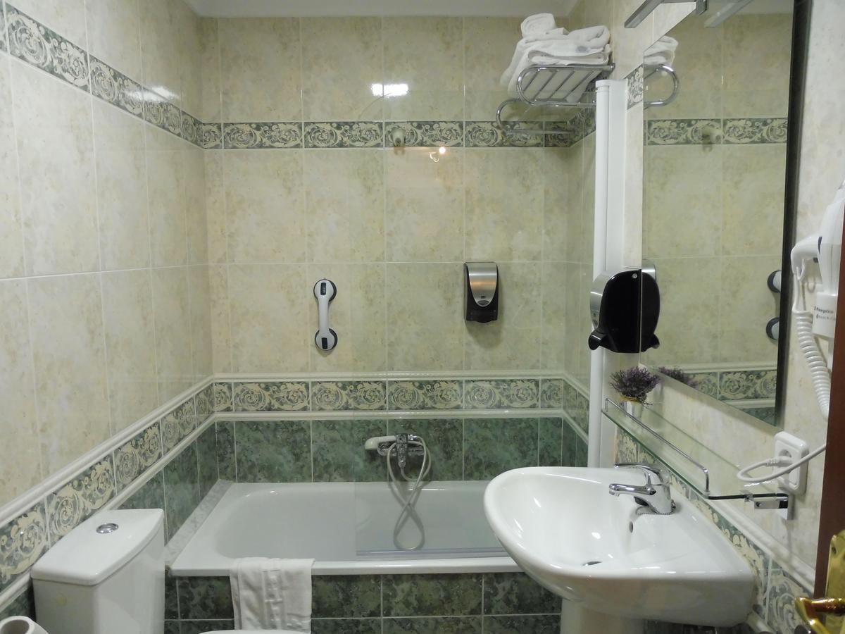 Apartamentos Anita ซาลามังกา ภายนอก รูปภาพ